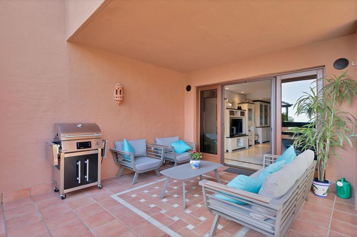 Image No.9-2 Bed Property for sale
