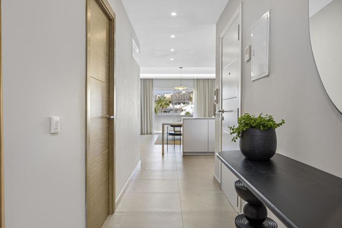 Image No.8-3 Bed Property for sale