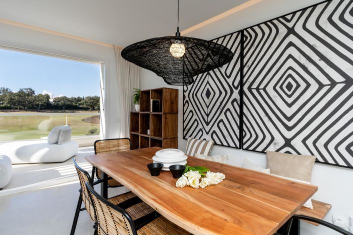 Image No.5-3 Bed Property for sale