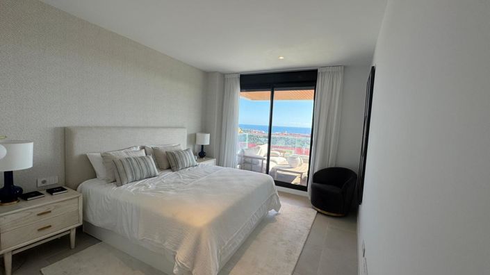 Image No.8-2 Bed Property for sale