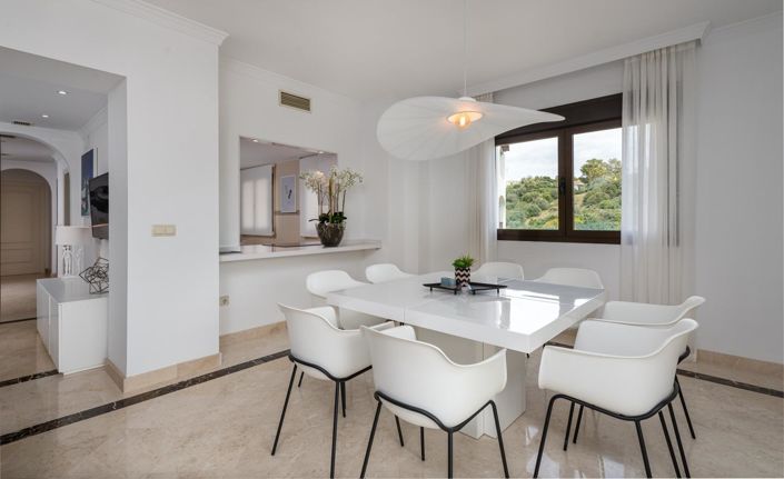 Image No.14-3 Bed Property for sale