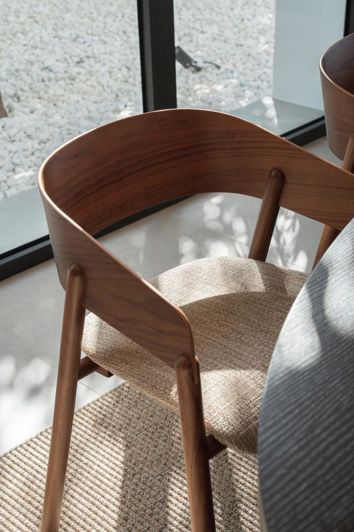 Image No.22-5 Bed Property for sale