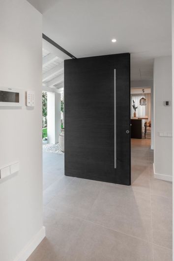 Image No.28-5 Bed Property for sale