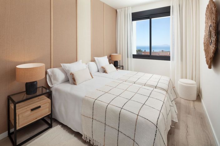 Image No.11-3 Bed Property for sale