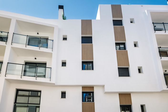 Image No.23-2 Bed Property for sale