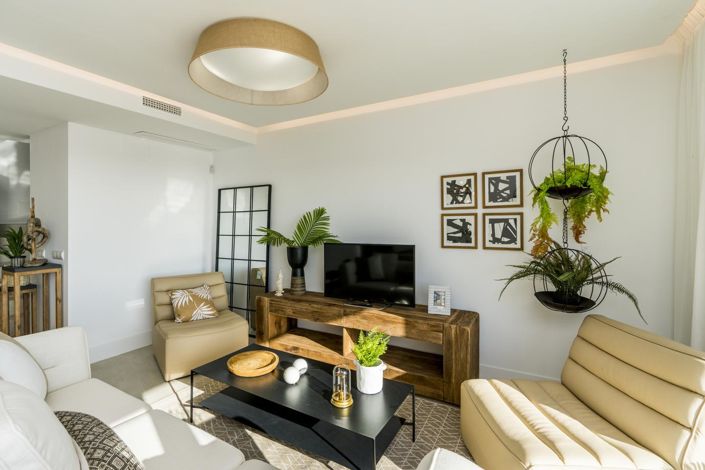 Image No.15-3 Bed Property for sale