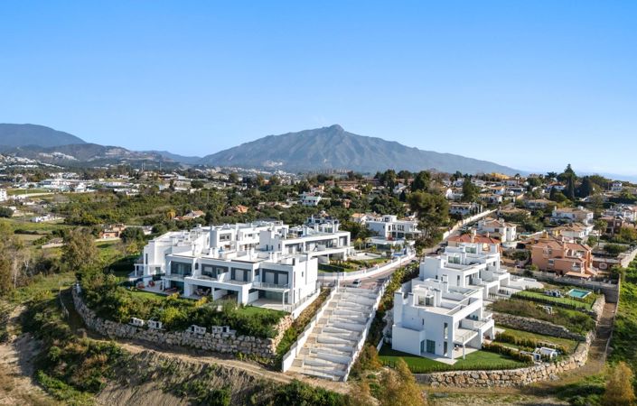Image No.1-3 Bed Property for sale