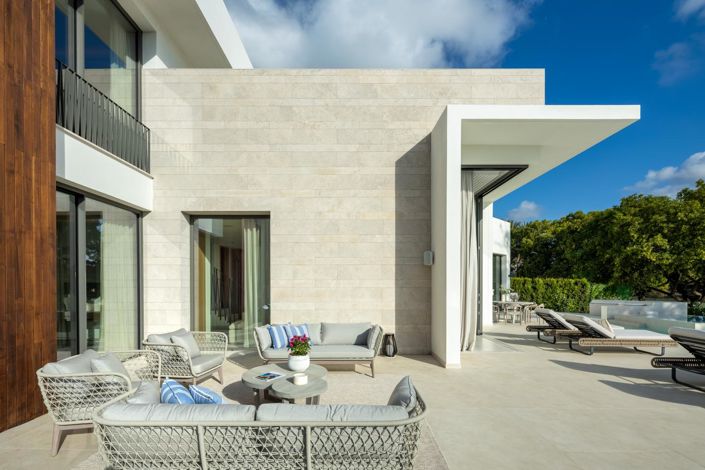 Image No.25-5 Bed Property for sale