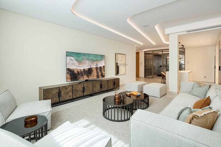 Image No.35-5 Bed Property for sale