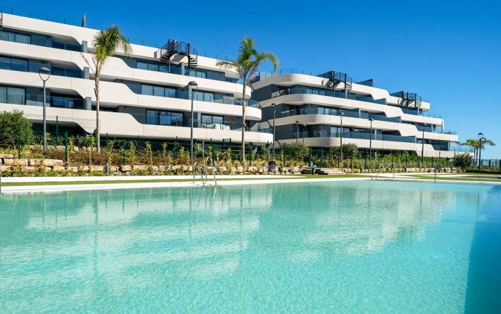 Image No.15-2 Bed Property for sale