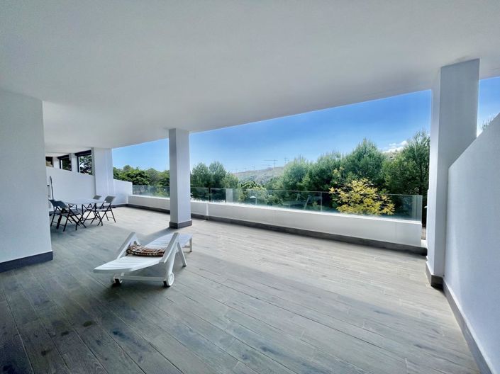 Image No.8-2 Bed Property for sale