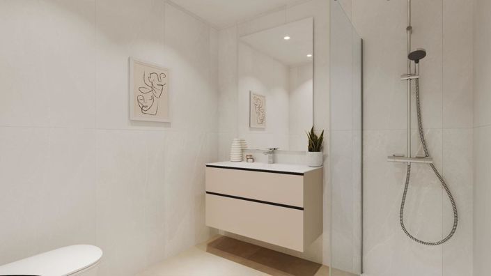 Image No.13-3 Bed Property for sale