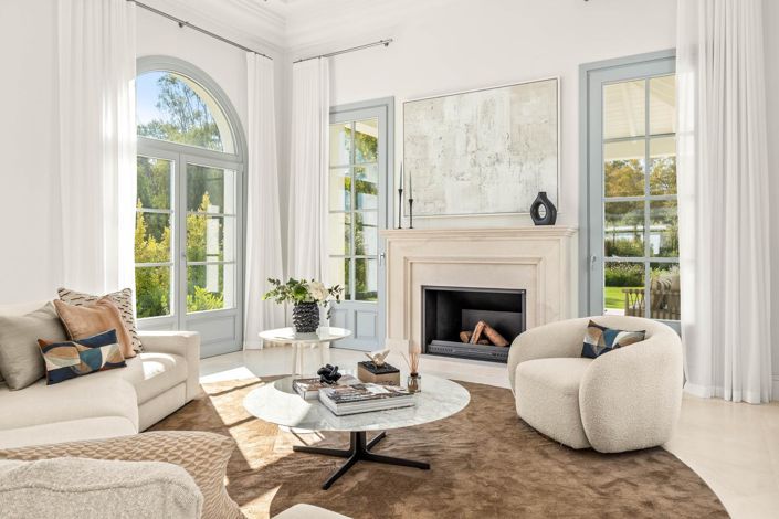 Image No.19-4 Bed Property for sale