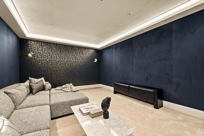 Image No.35-4 Bed Property for sale