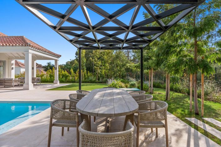 Image No.42-4 Bed Property for sale