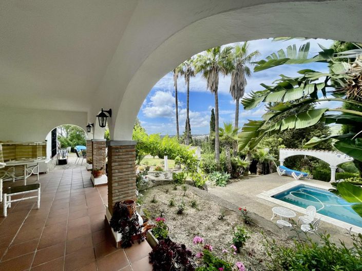 Image No.8-Propriété de 7 chambres à vendre à San Roque