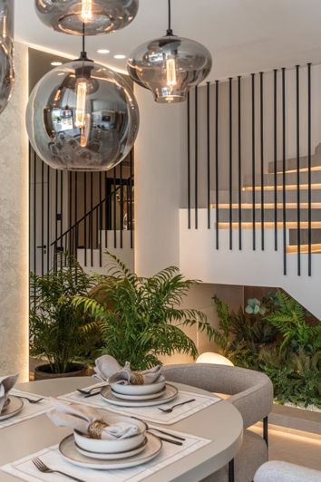 Image No.11-3 Bed Property for sale