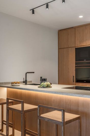 Image No.17-3 Bed Property for sale