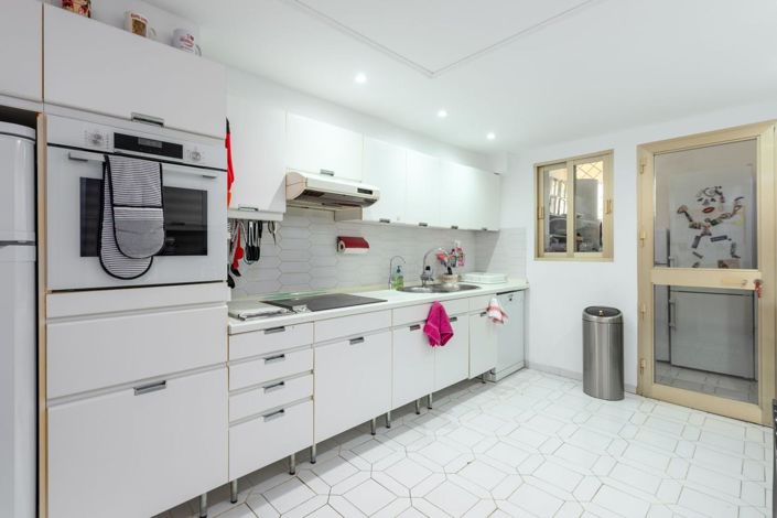 Image No.16-3 Bed Property for sale