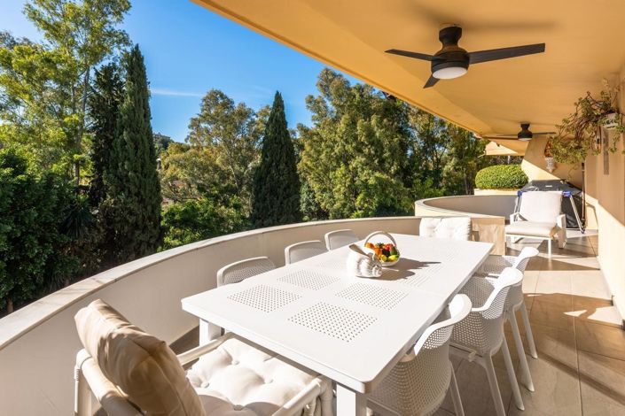 Image No.6-3 Bed Property for sale