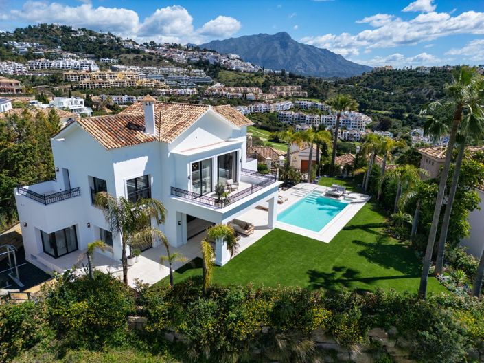 Image No.1-5 Bed Property for sale