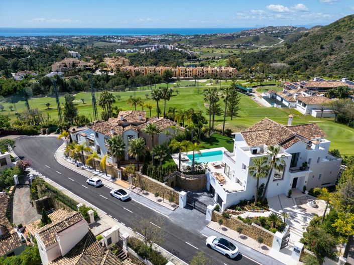 Image No.25-5 Bed Property for sale