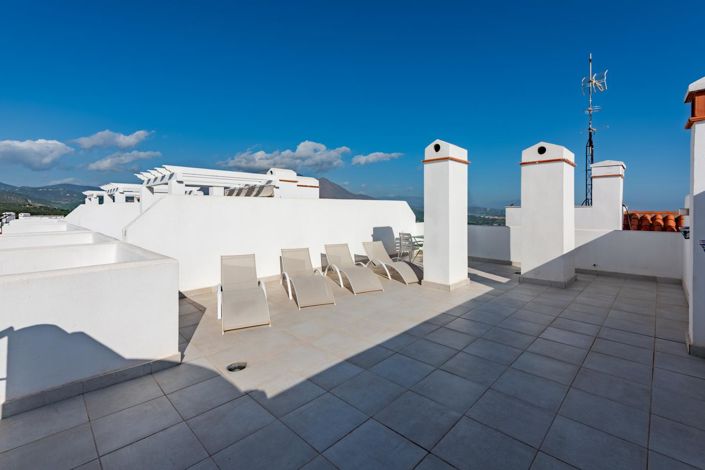 Image No.19-2 Bed Property for sale