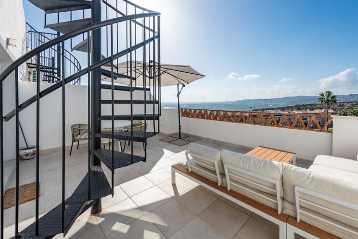 Image No.20-2 Bed Property for sale