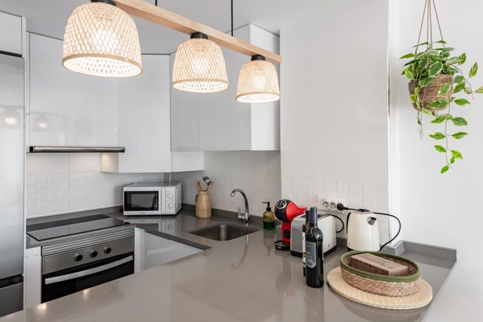 Image No.25-2 Bed Property for sale