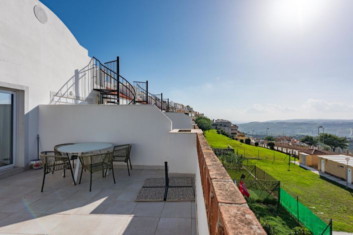 Image No.5-2 Bed Property for sale