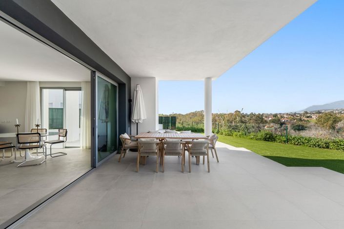Image No.1-3 Bed Property for sale
