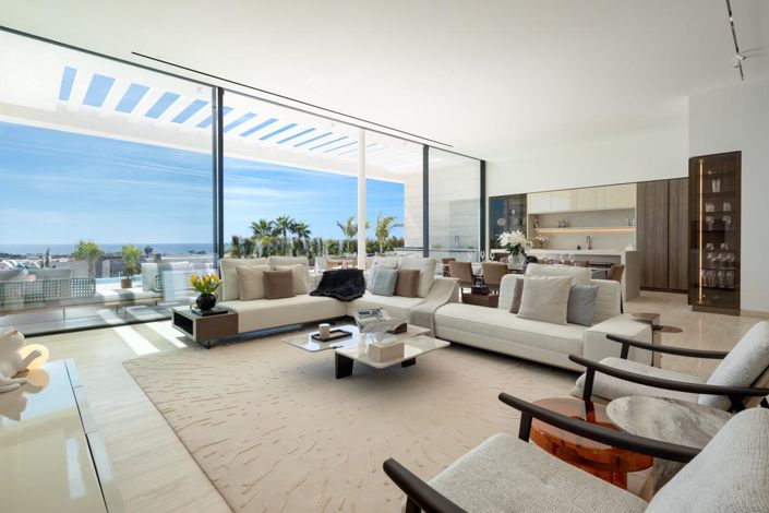 Image No.15-6 Bed Property for sale