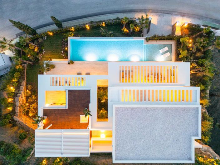 Image No.5-6 Bed Property for sale