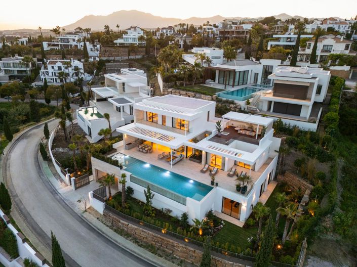 Image No.7-6 Bed Property for sale