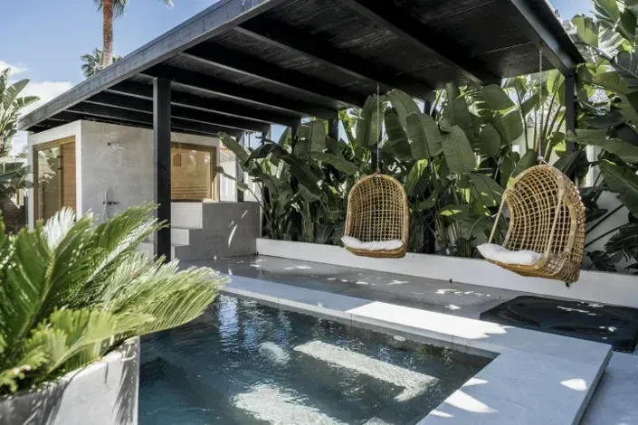 Image No.19-6 Bed Property for sale