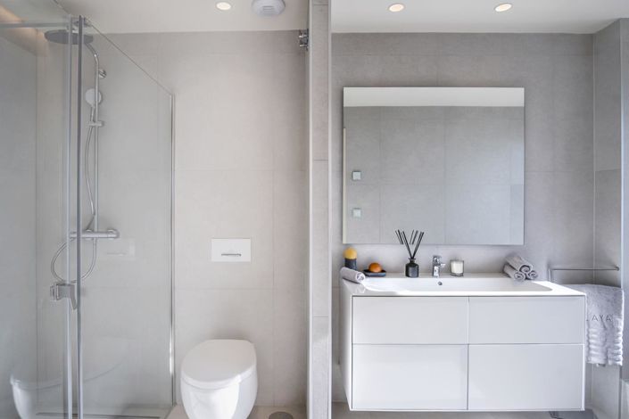 Image No.45-4 Bed Property for sale