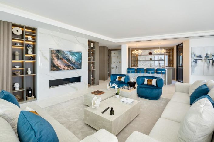 Image No.28-9 Bed Property for sale