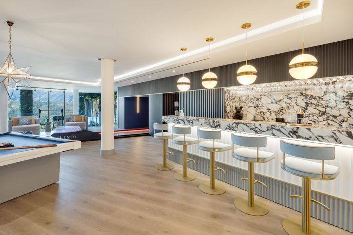 Image No.41-9 Bed Property for sale