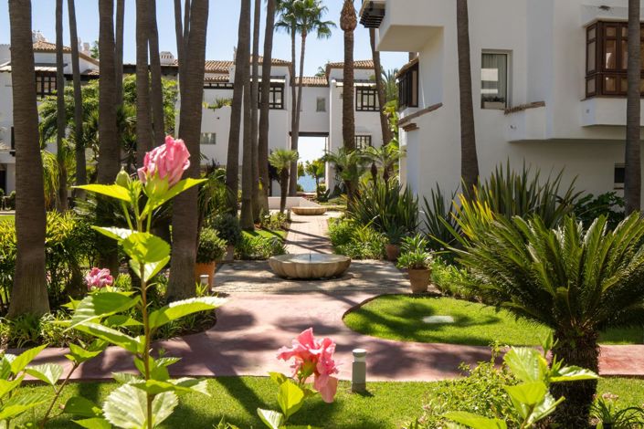 Image No.1-3 Bed Property for sale