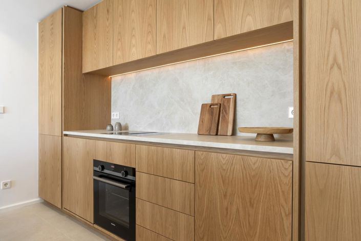 Image No.9-2 Bed Property for sale