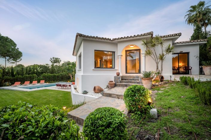 Image No.1-4 Bed Property for sale