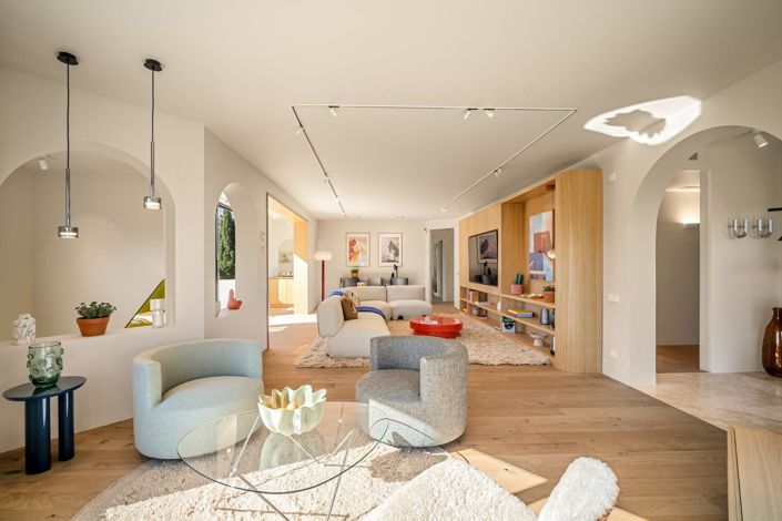 Image No.7-4 Bed Property for sale