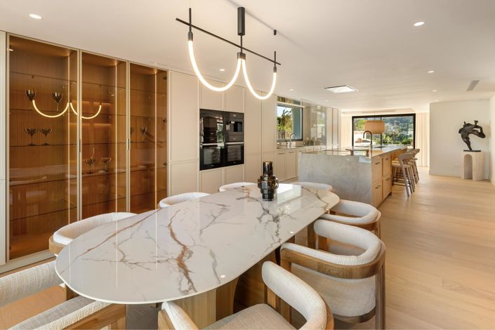 Image No.29-6 Bed Property for sale