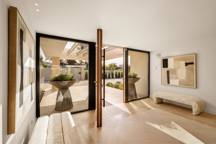 Image No.51-6 Bed Property for sale