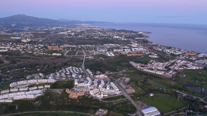 Image No.9-3 Bed Property for sale