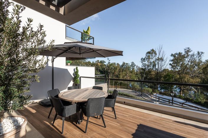 Image No.27-3 Bed Property for sale