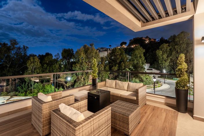 Image No.3-3 Bed Property for sale