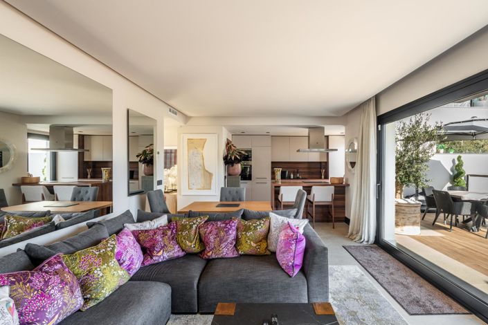 Image No.30-3 Bed Property for sale