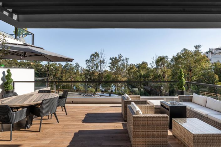 Image No.32-3 Bed Property for sale