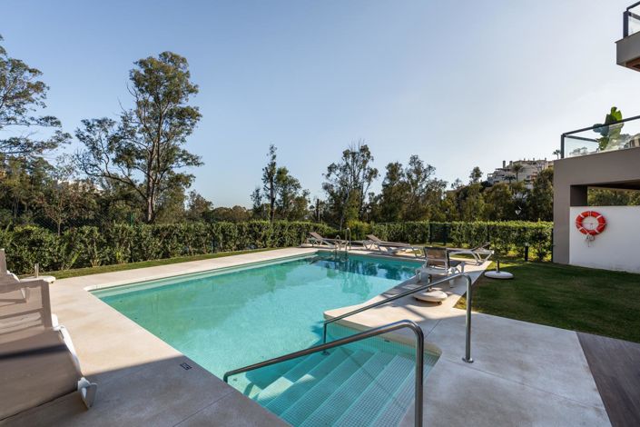 Image No.6-3 Bed Property for sale